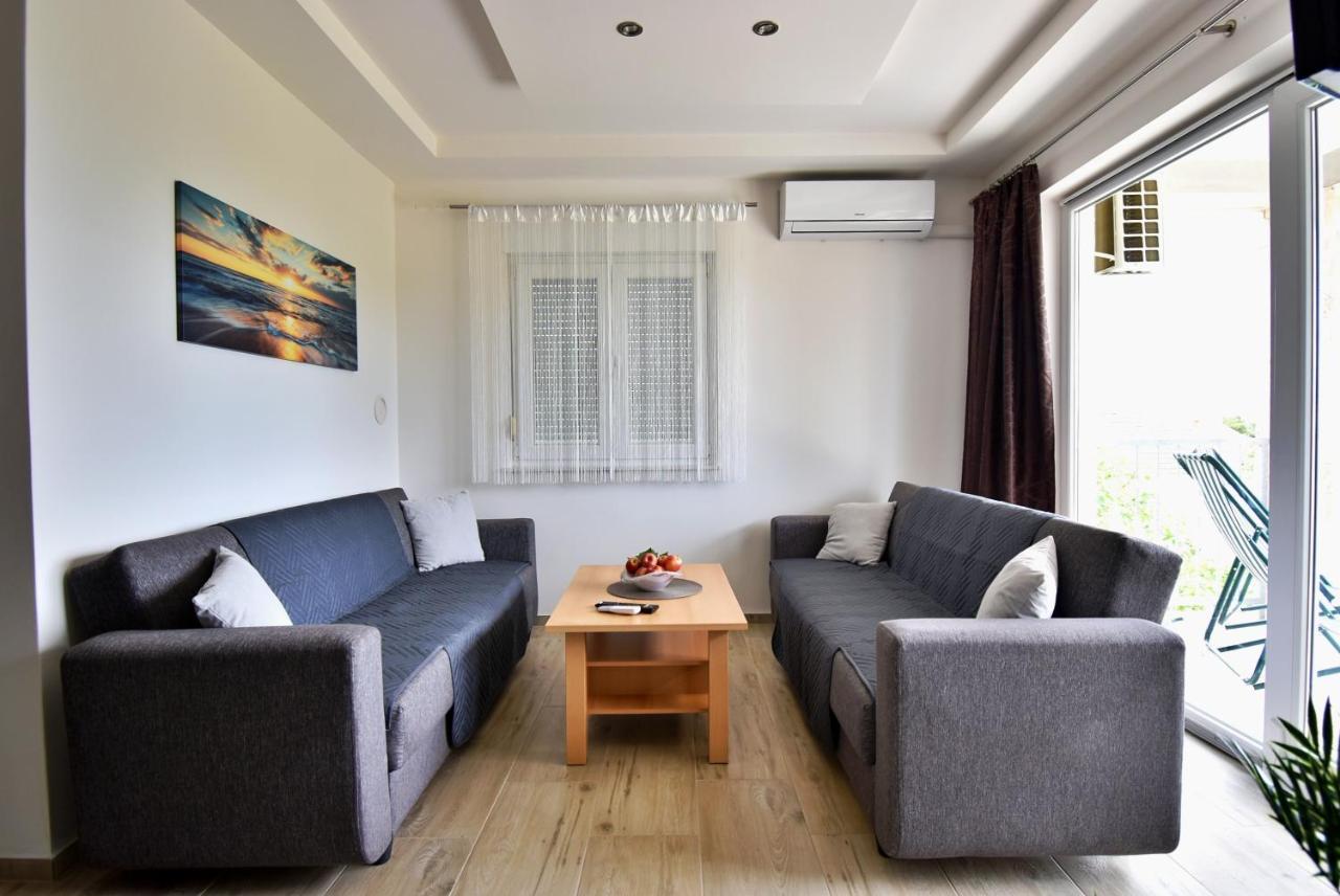 Apartmani Solis ヴィル エクステリア 写真